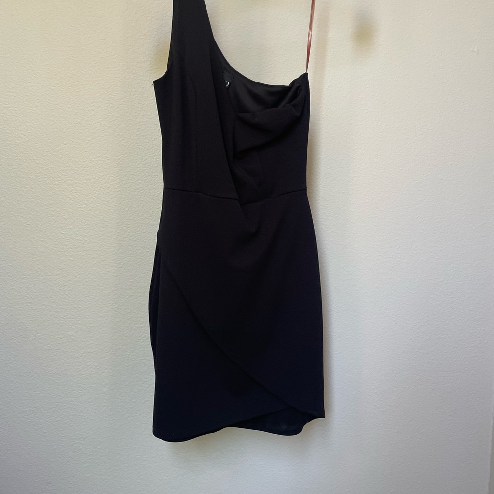Windsor Black Asymmetrical One-Shoulder Cocktail Dress